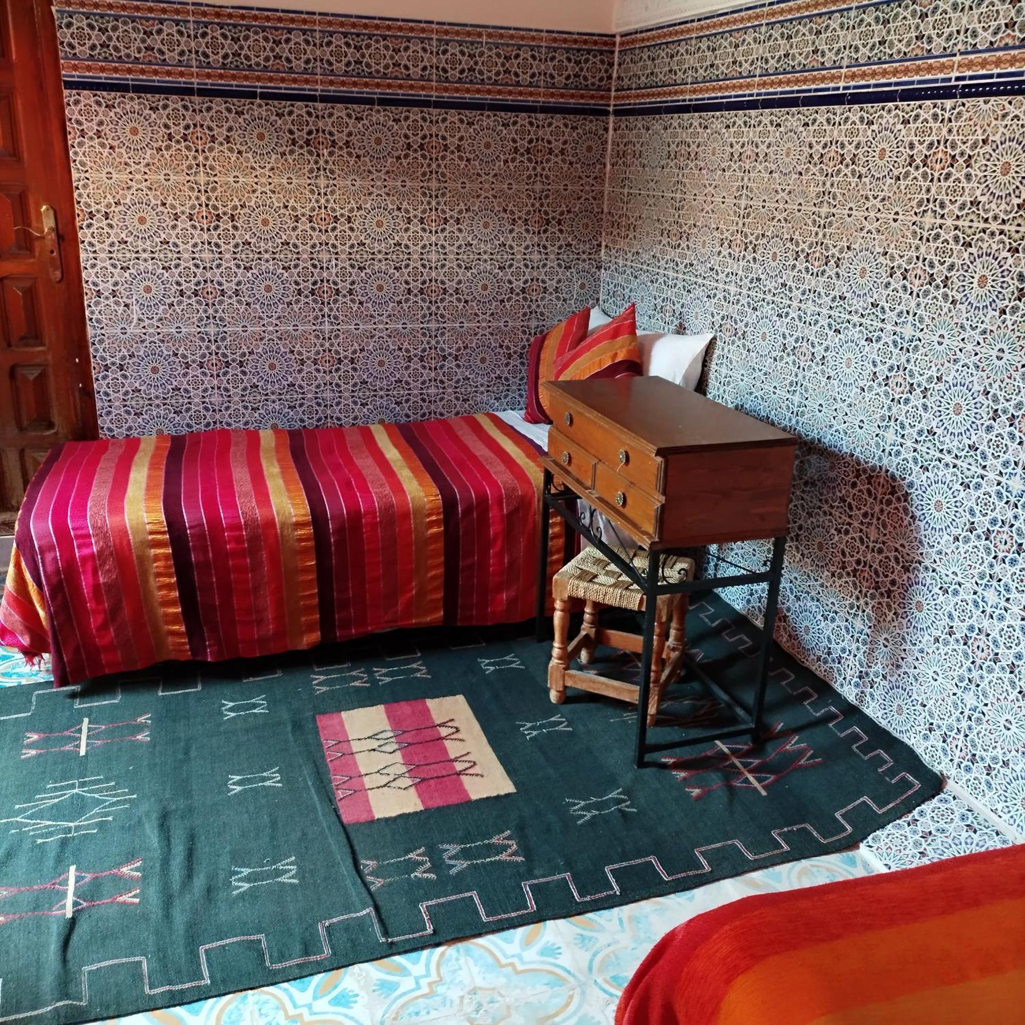 ホテル リヤド バブ バーデーン メクネス 部屋 写真